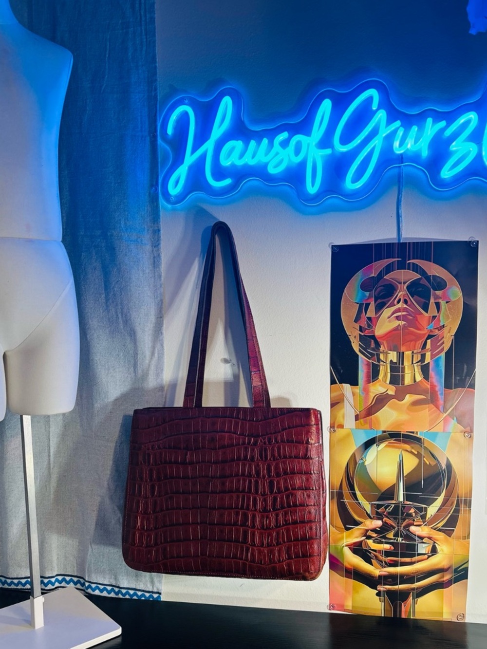 BONINI Brown Croc-Embossed Italian Leather Tote w Suede interior pockets